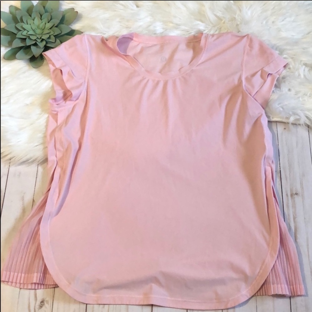 Pleated pink lululemon top